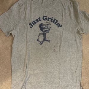 Hollister Dad/Guy “Just Grillin’” t-shirt